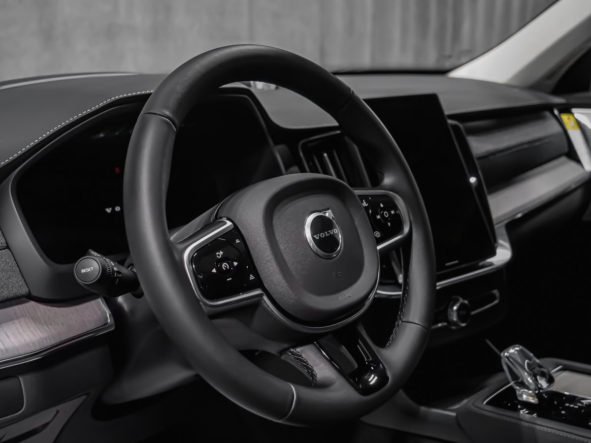 Volvo XC90 Ultra 7-Seater (Bright Theme) 2026-8