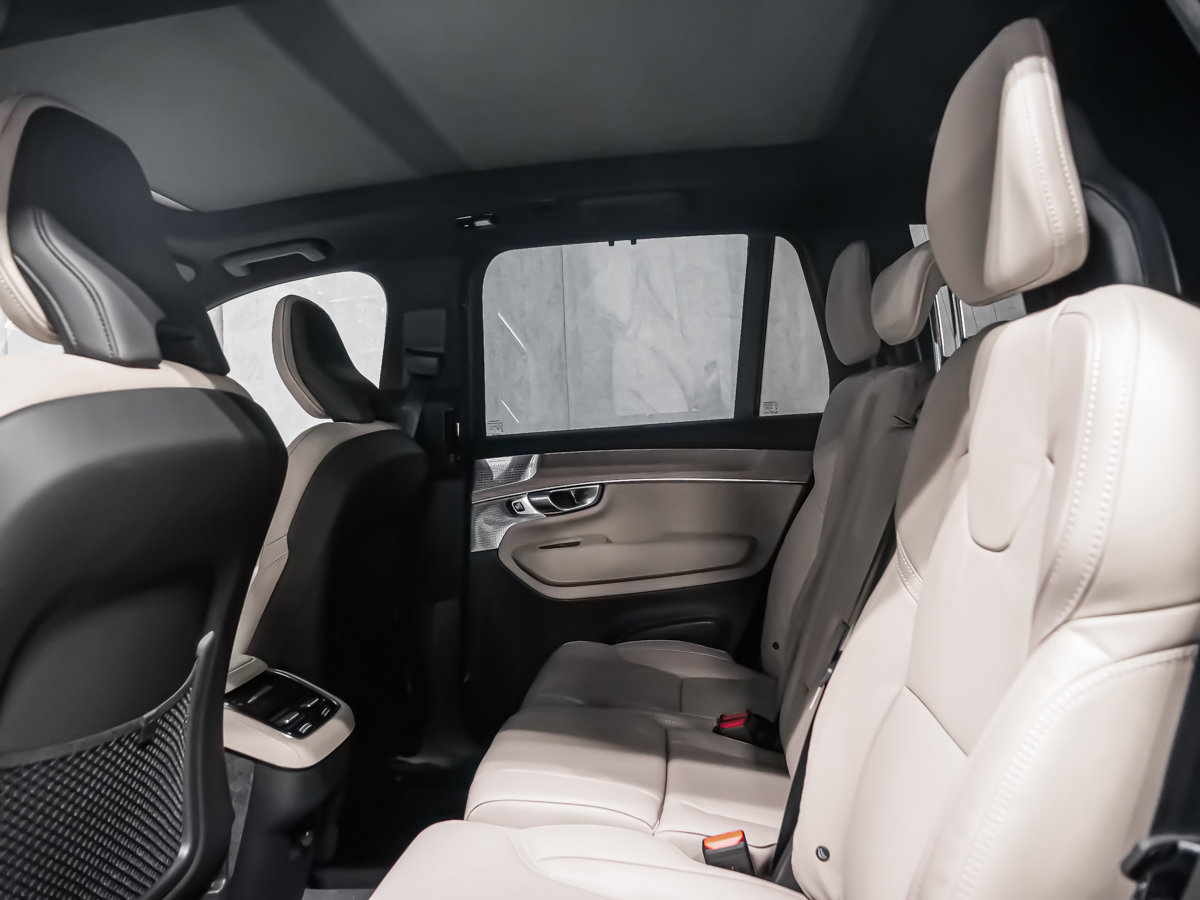 Volvo XC90 Ultra 7-Seater (Dark Theme) 2026-13