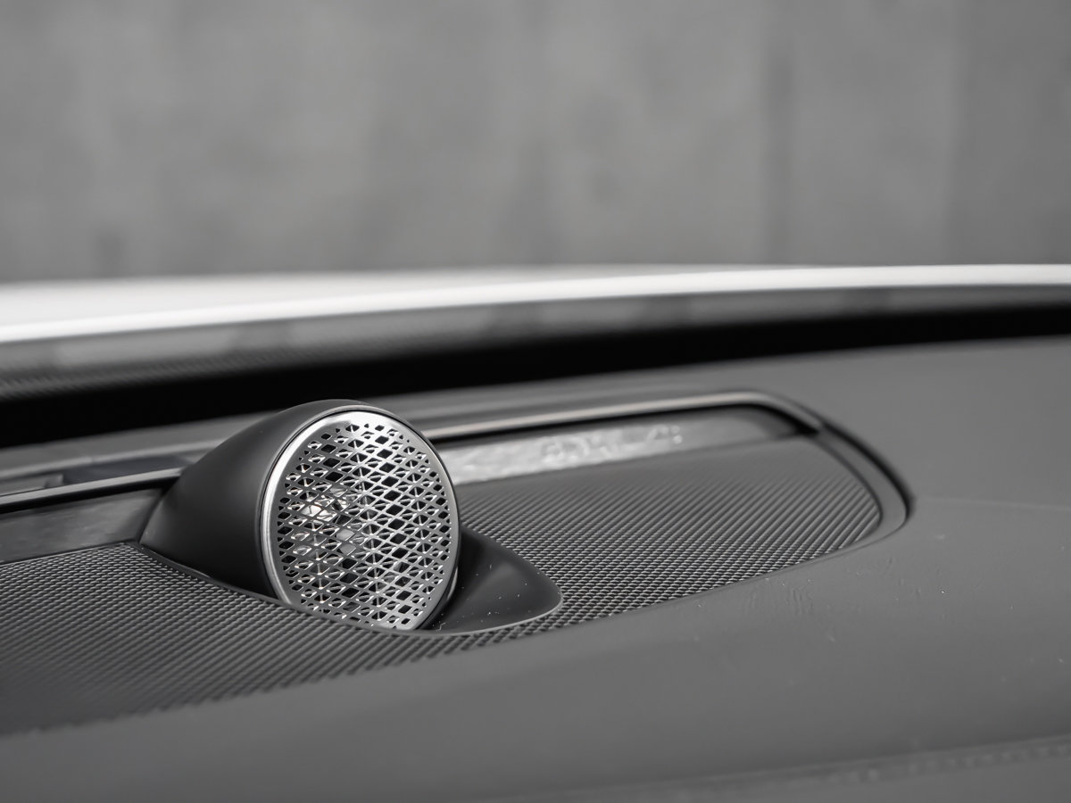 2026 Volvo XC90 Ultra 7-Seater (Dark Theme)-11