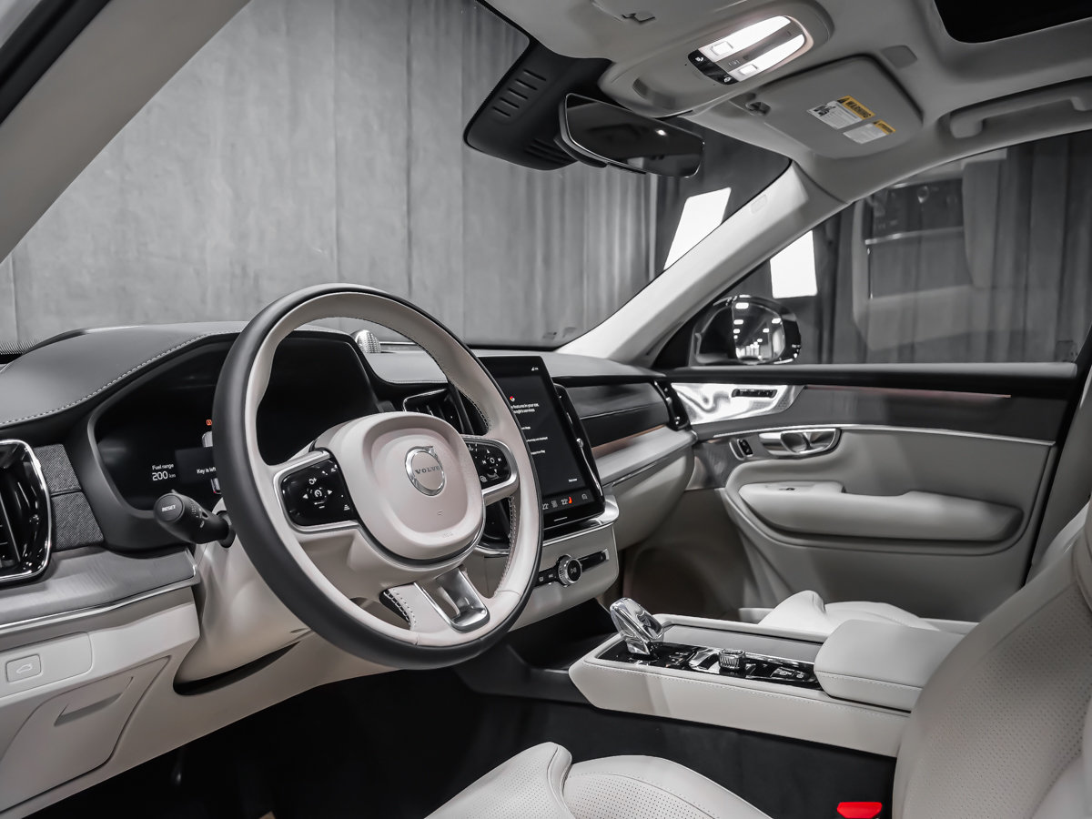 2026 Volvo XC90 Ultra 7-Seater (Dark Theme)-6