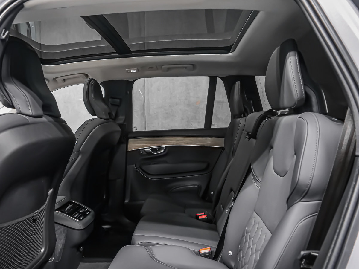 2026 Volvo XC90 B6 CORE BRIGHT-14