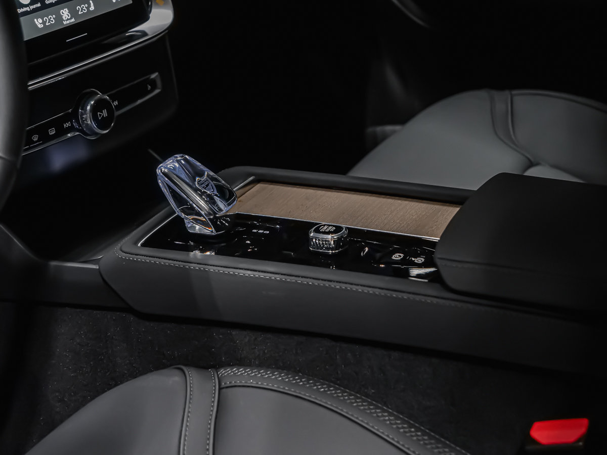 2026 Volvo XC90 B6 CORE BRIGHT-7