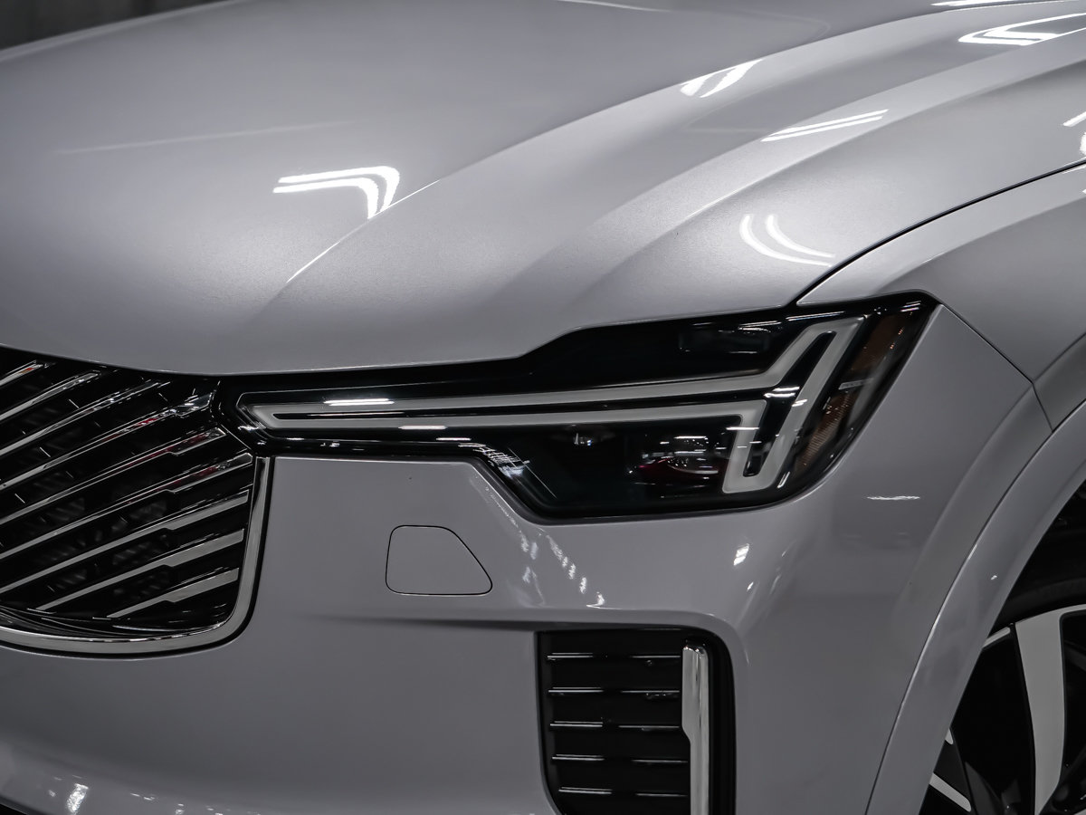 2026 Volvo XC90 B6 CORE BRIGHT-11