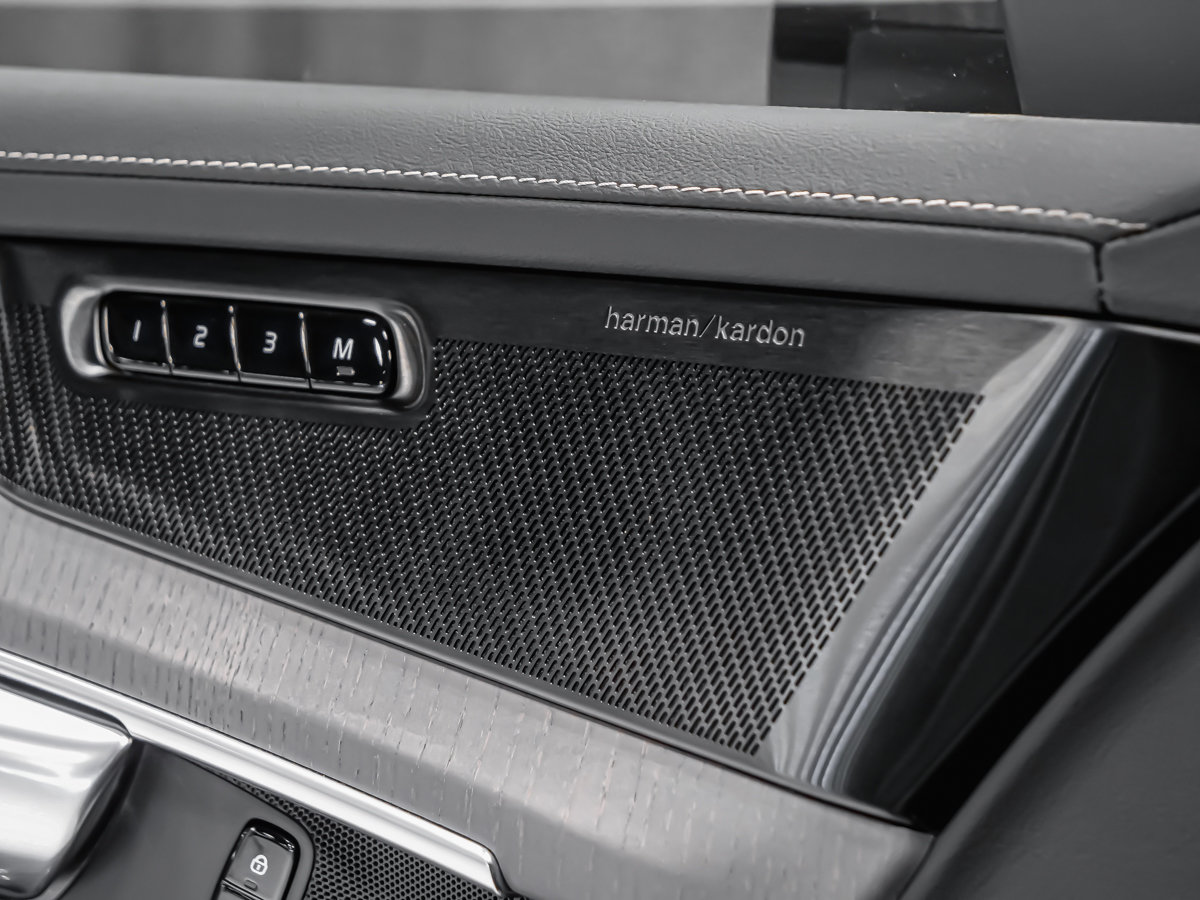 Volvo XC90 Ultra 7-Seater (Dark Theme) 2026-9