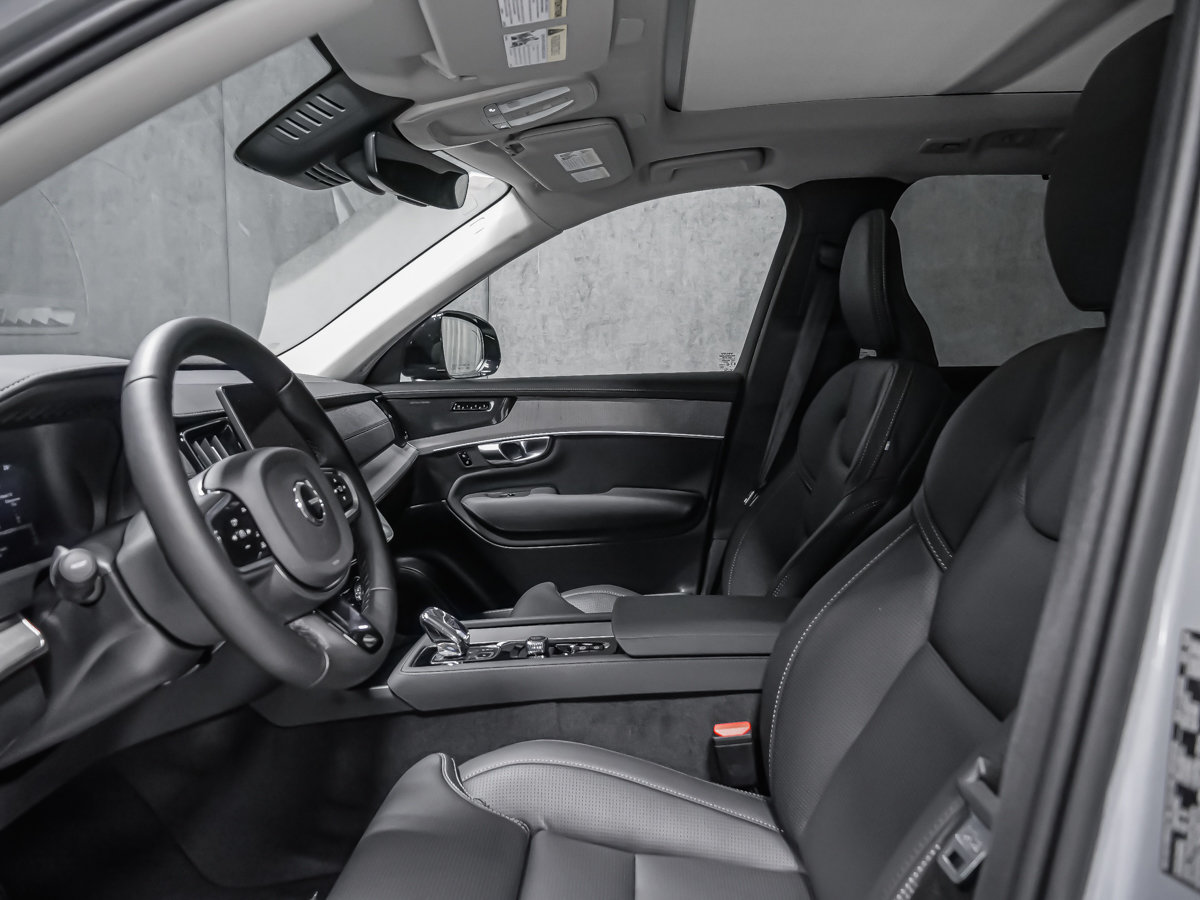 Volvo XC90 Ultra 7-Seater (Dark Theme) 2027-9