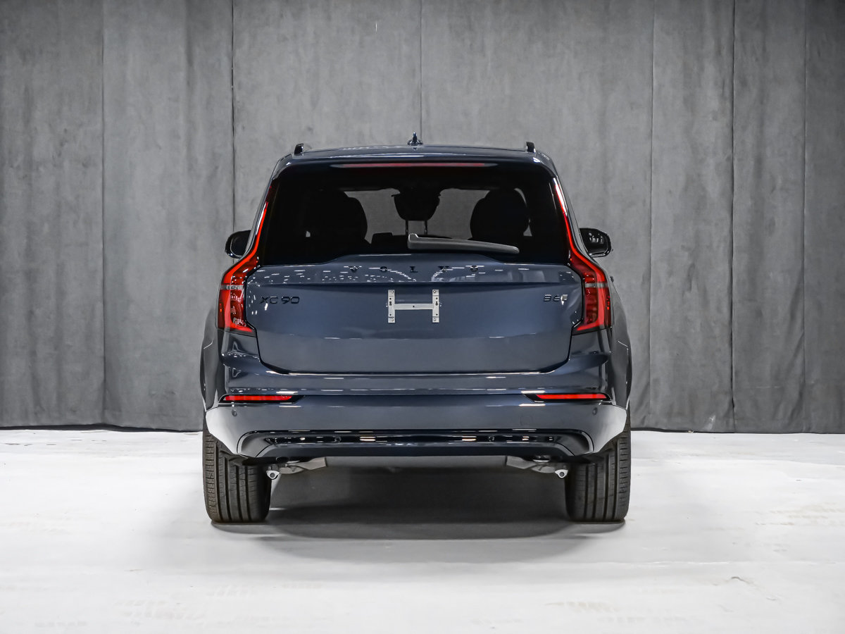 2027 Volvo XC90 Ultra Black Edition 7-Seater-4