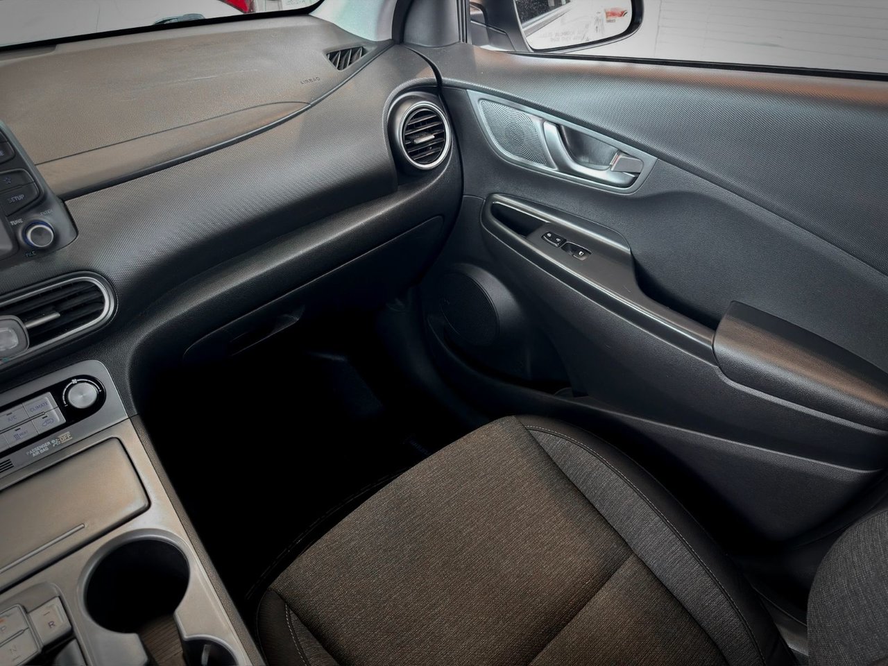 2021 Hyundai Kona Electric Preferred-18