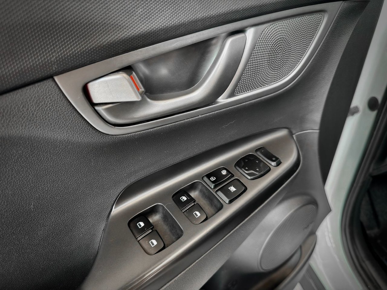 2021 Hyundai Kona Electric Preferred-28