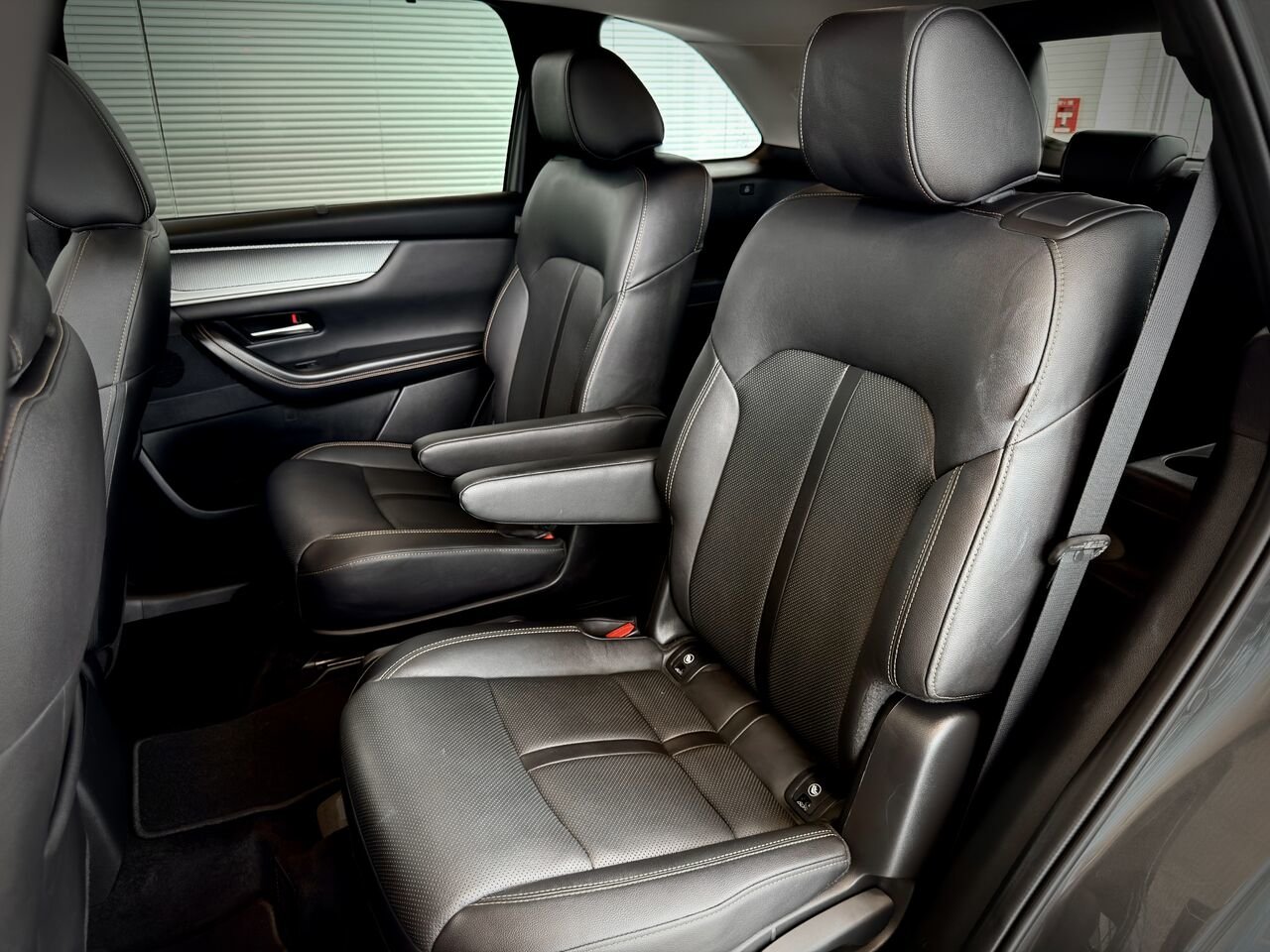 2024 Mazda CX-90 hybride lger GT TI-17