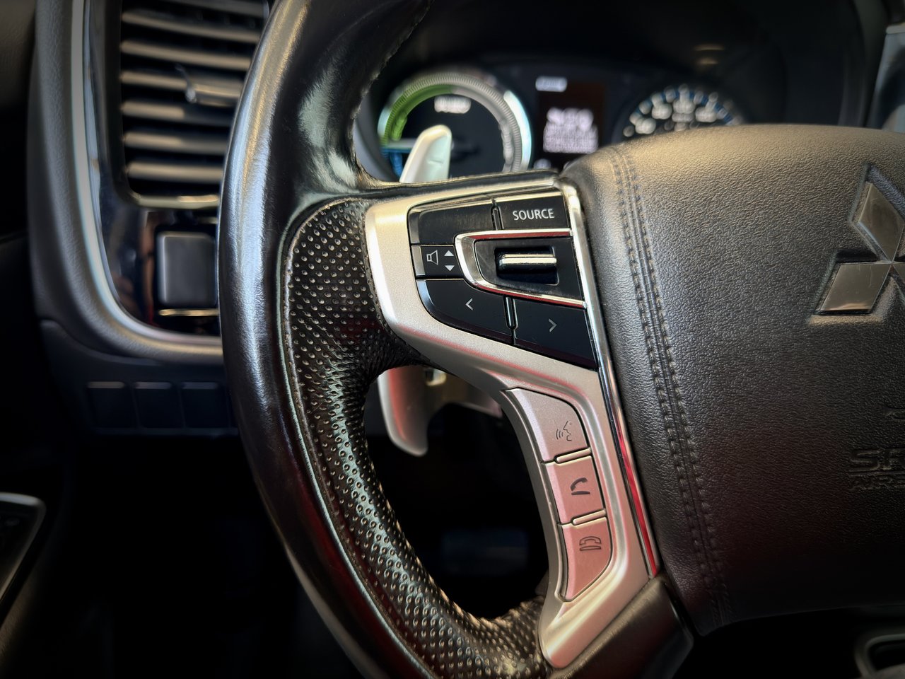 2020 Mitsubishi Outlander PHEV SE-AWD-26