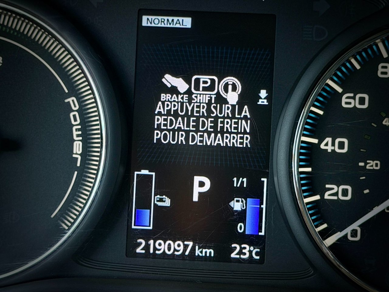 2020 Mitsubishi Outlander PHEV SE-AWD-28