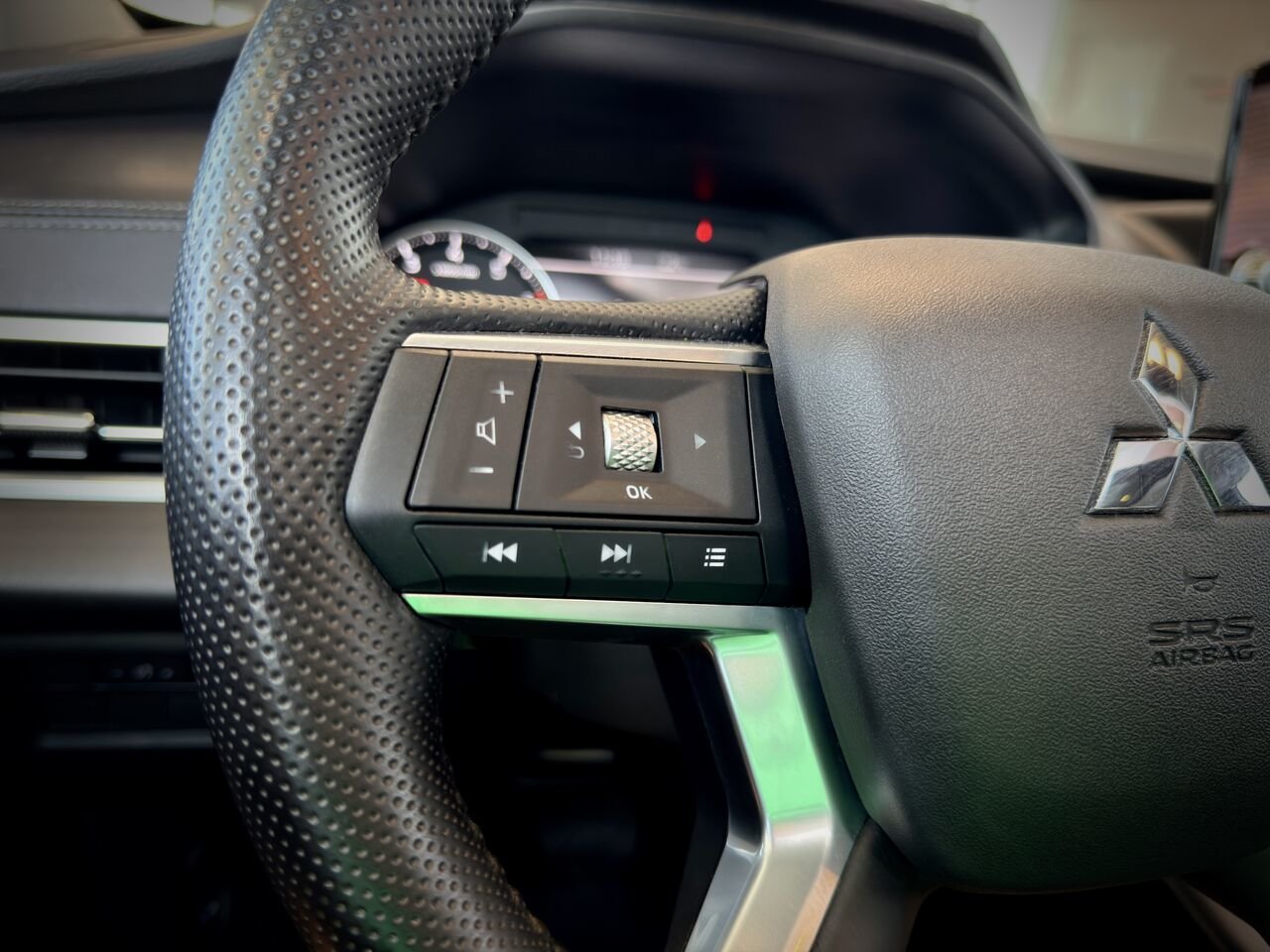 Mitsubishi Outlander SE S-AWC 2024-19