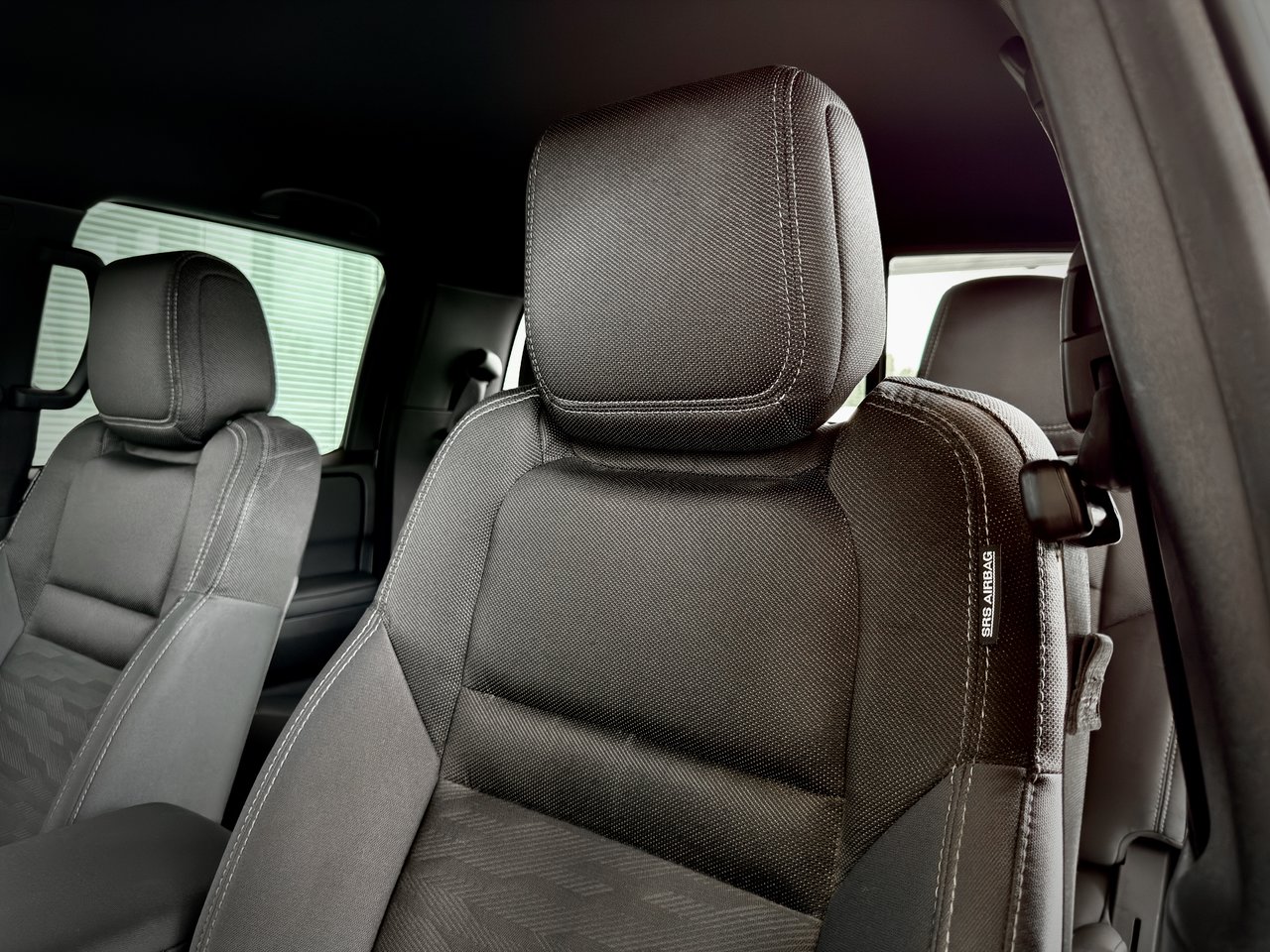 Nissan Frontier SV 2023-20