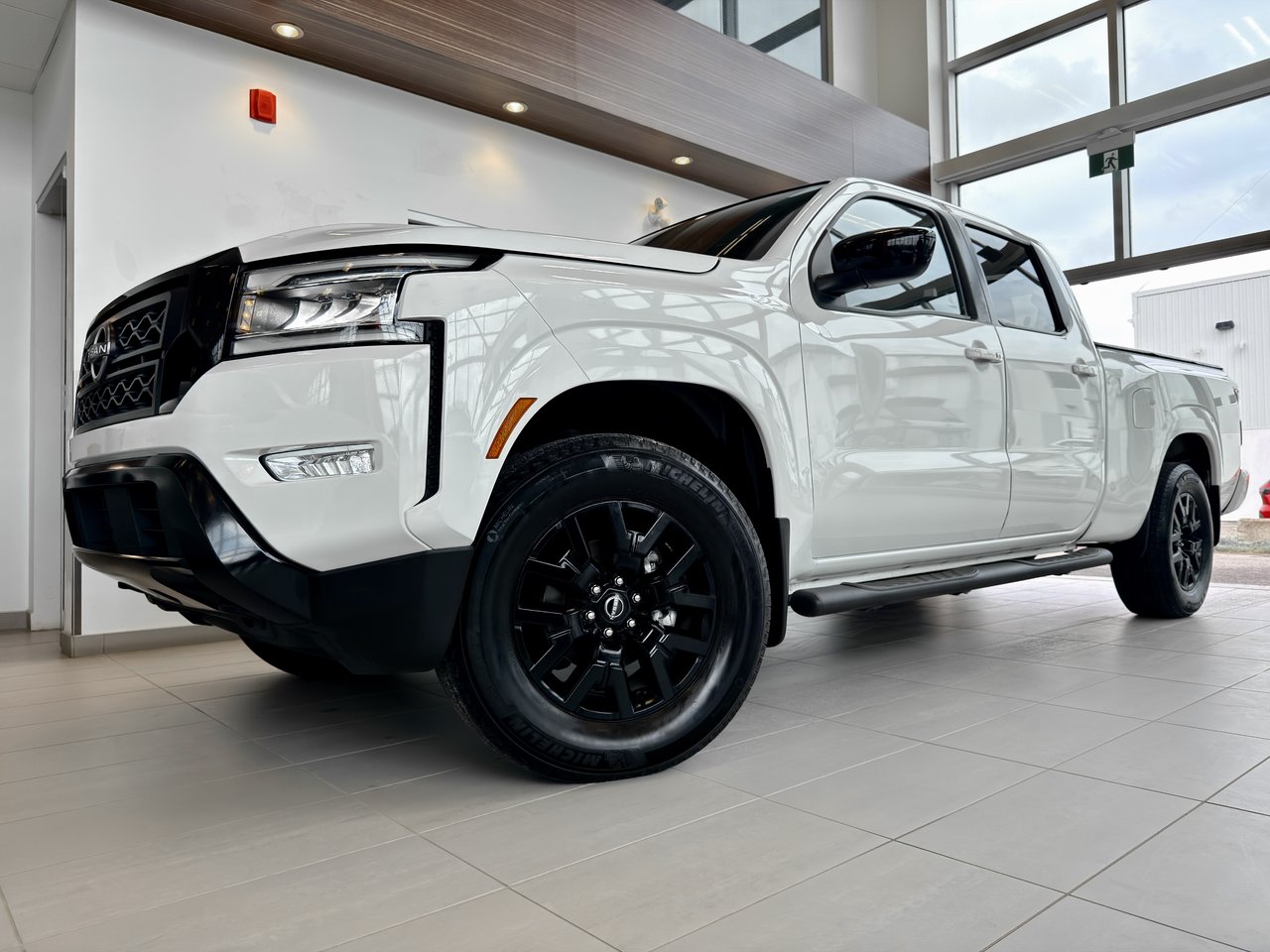 Nissan Frontier SV 2023-13