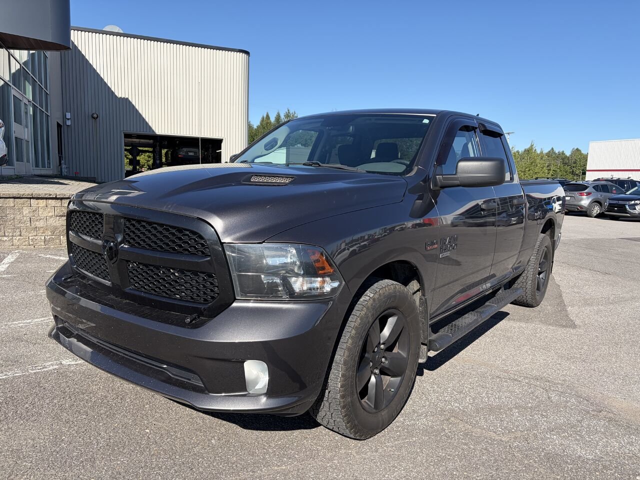 2019 Ram 1500 Classic Express Quad Cab 4x4 caisse de 6 pi 4 po-1