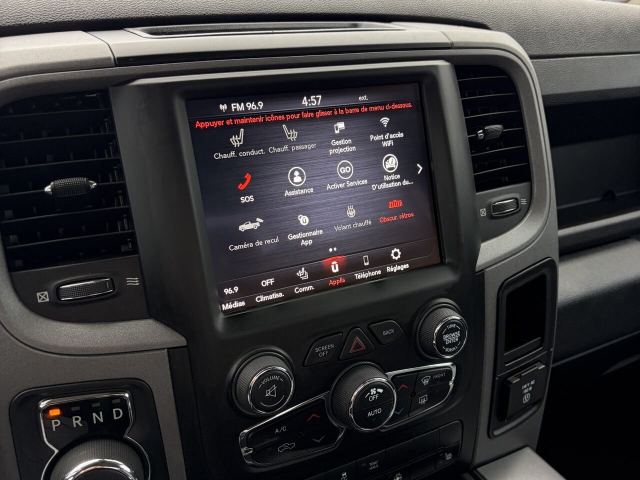 Ram 1500 Classic Express Quad Cab 4x4 caisse de 6 pi 4 po 2021-10