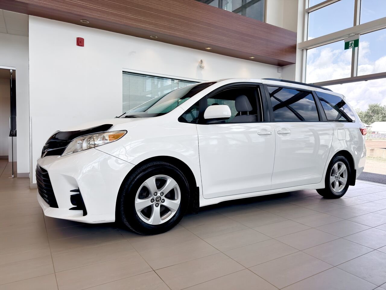 2020 Toyota Sienna LE Traction Avant-4