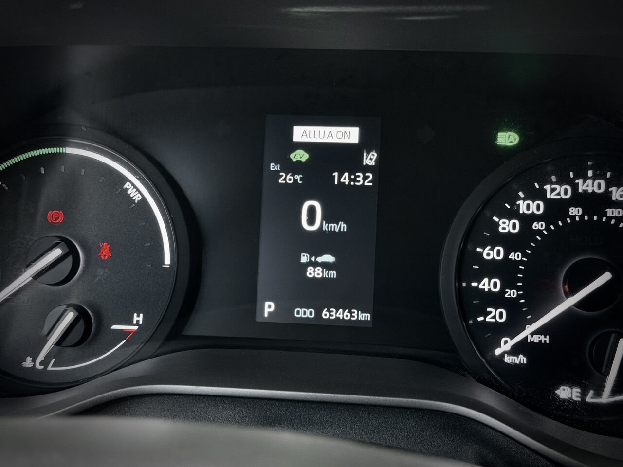 2022 Toyota Sienna LE Hybrid AWD  8 places-25