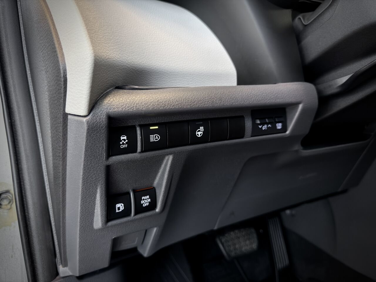 2022 Toyota Sienna LE Hybrid AWD  8 places-20