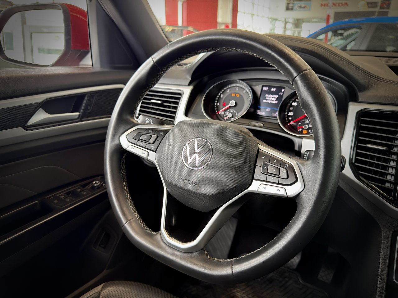 2021 Volkswagen Atlas Cross Sport Highline-24