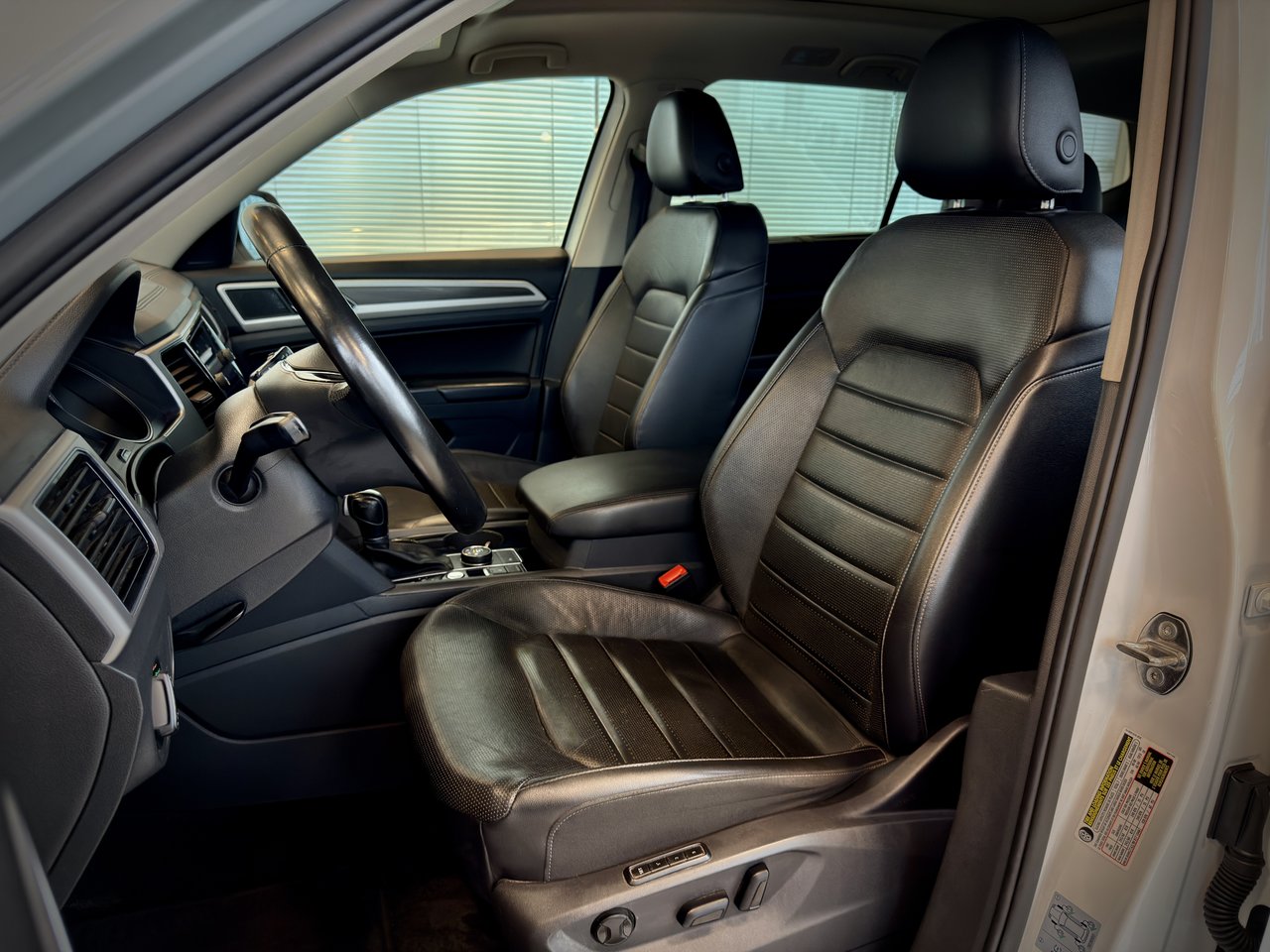 2018 Volkswagen Atlas Highline-19
