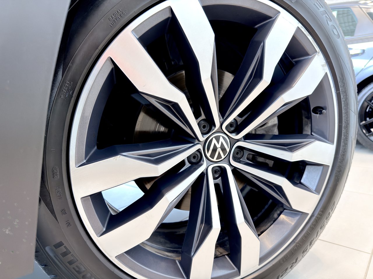 2021 Volkswagen Atlas Execline-14
