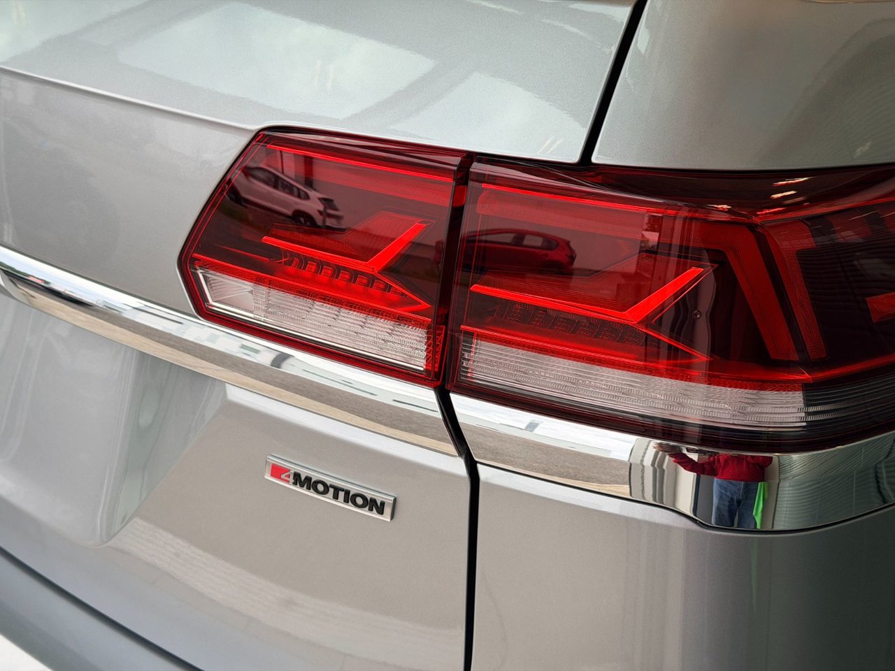 2021 Volkswagen Atlas Execline-11