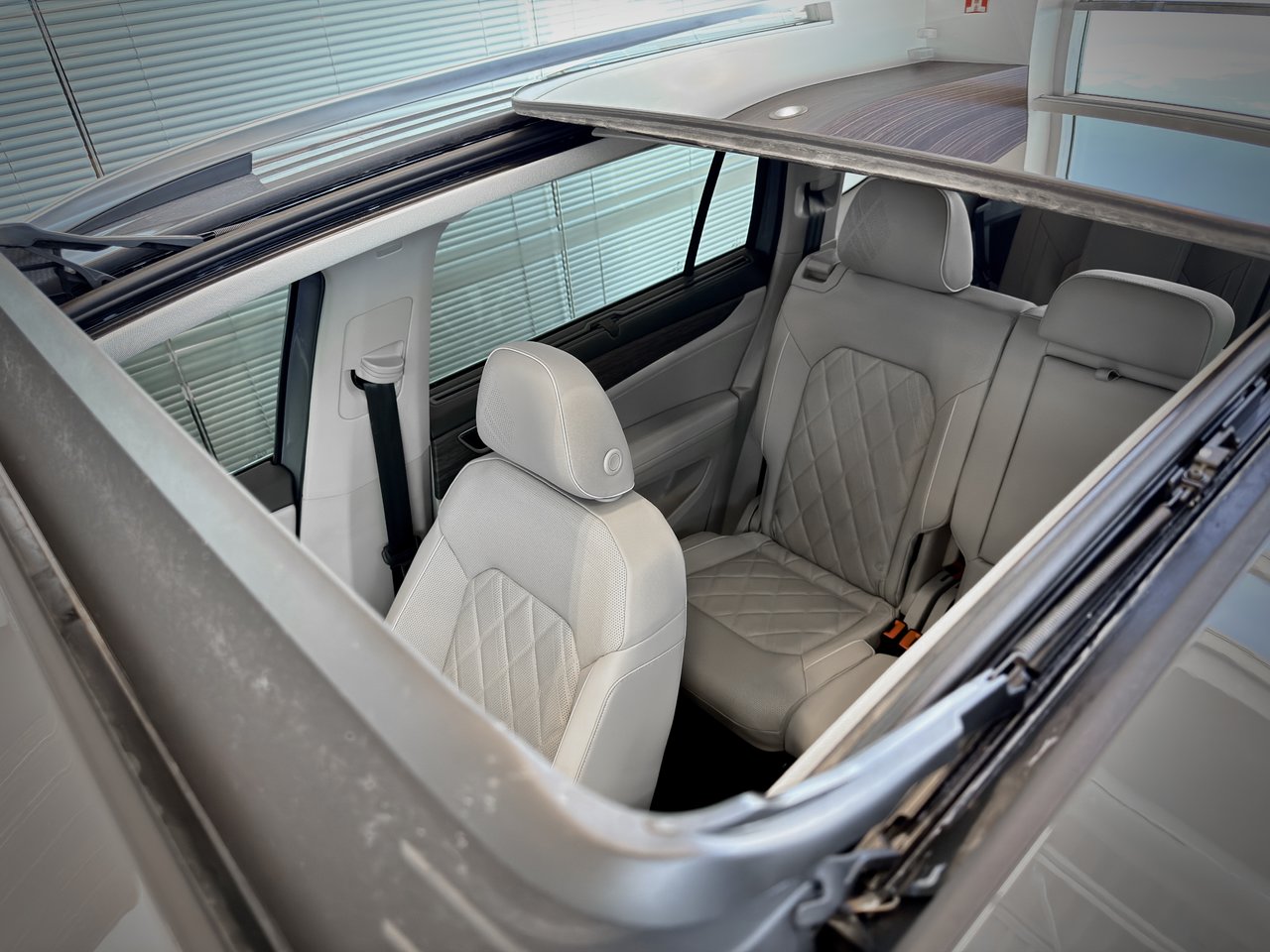 2026 Volkswagen Atlas Execline-14