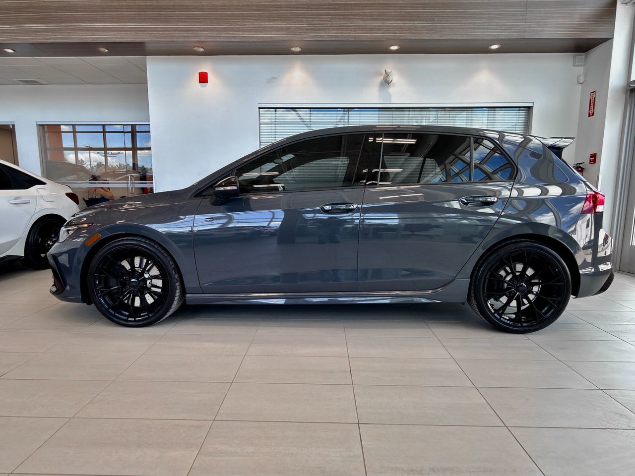 2026 Volkswagen Golf R Black Edition-6