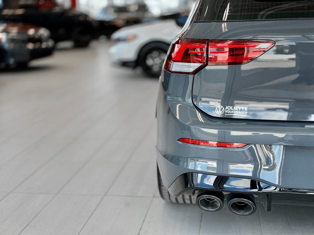2026 Volkswagen Golf R Black Edition-10