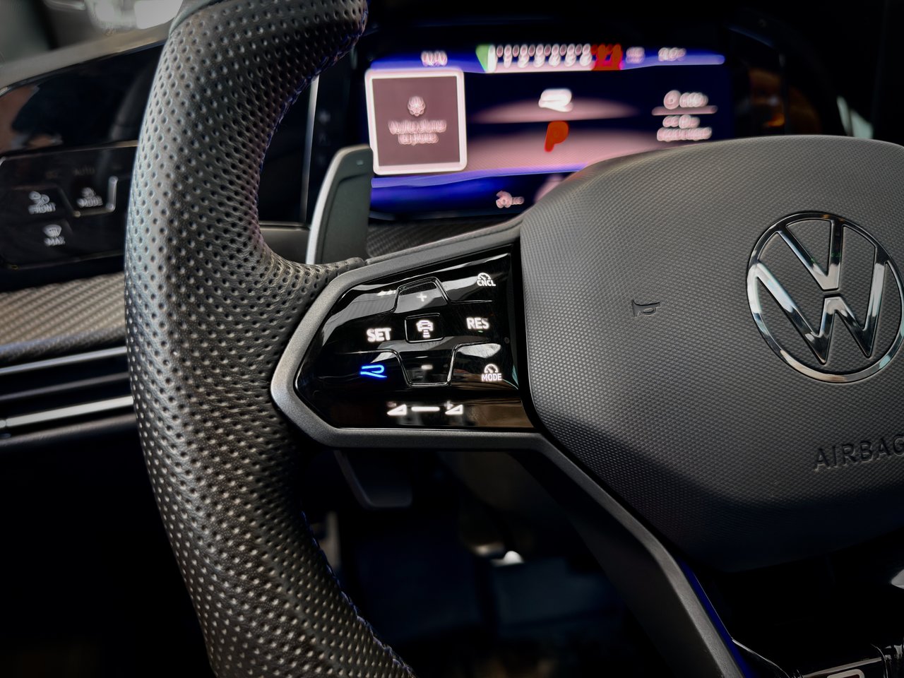 2026 Volkswagen Golf R Black Edition-25