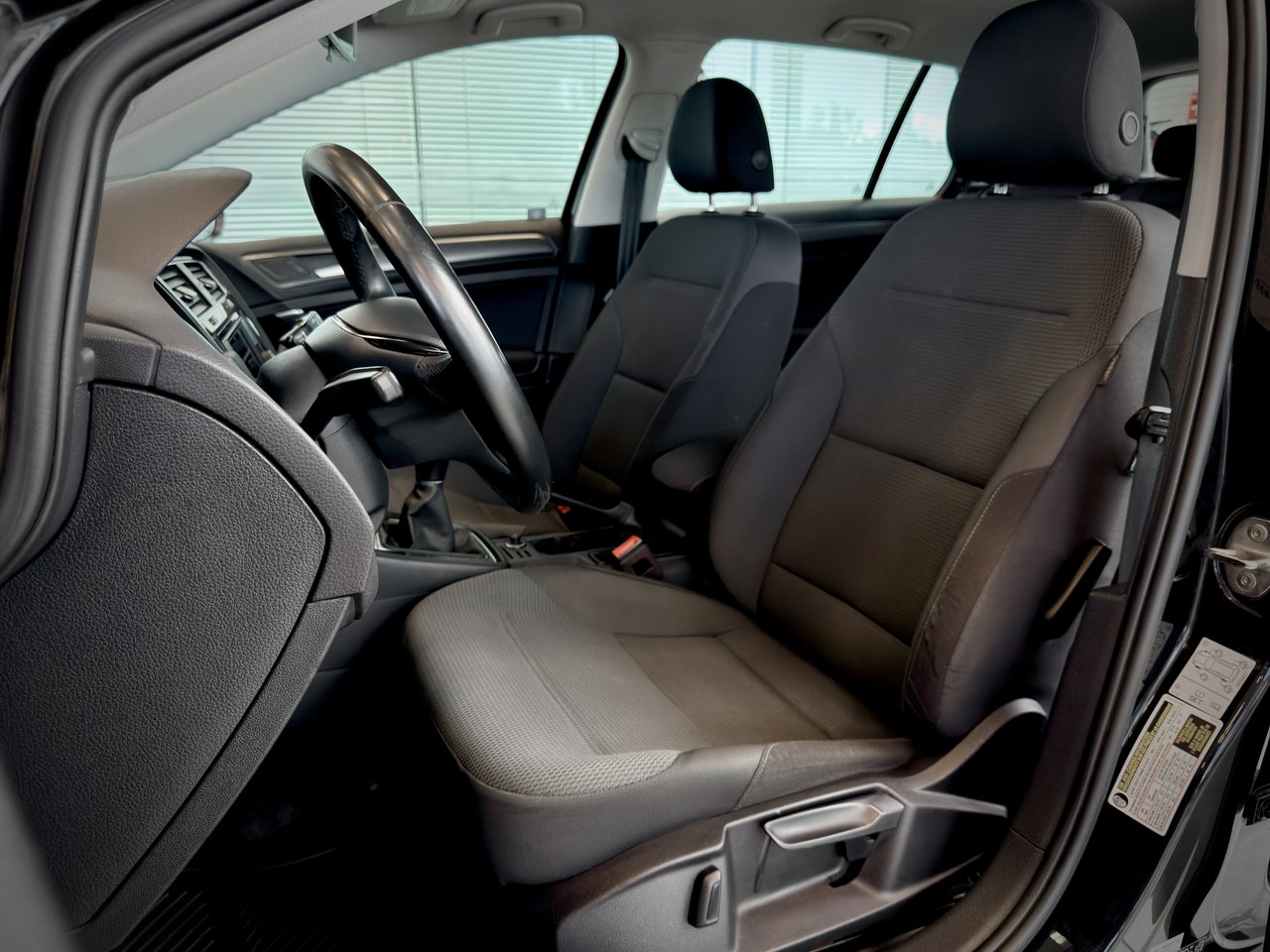 Volkswagen Golf Comfortline 2019-16