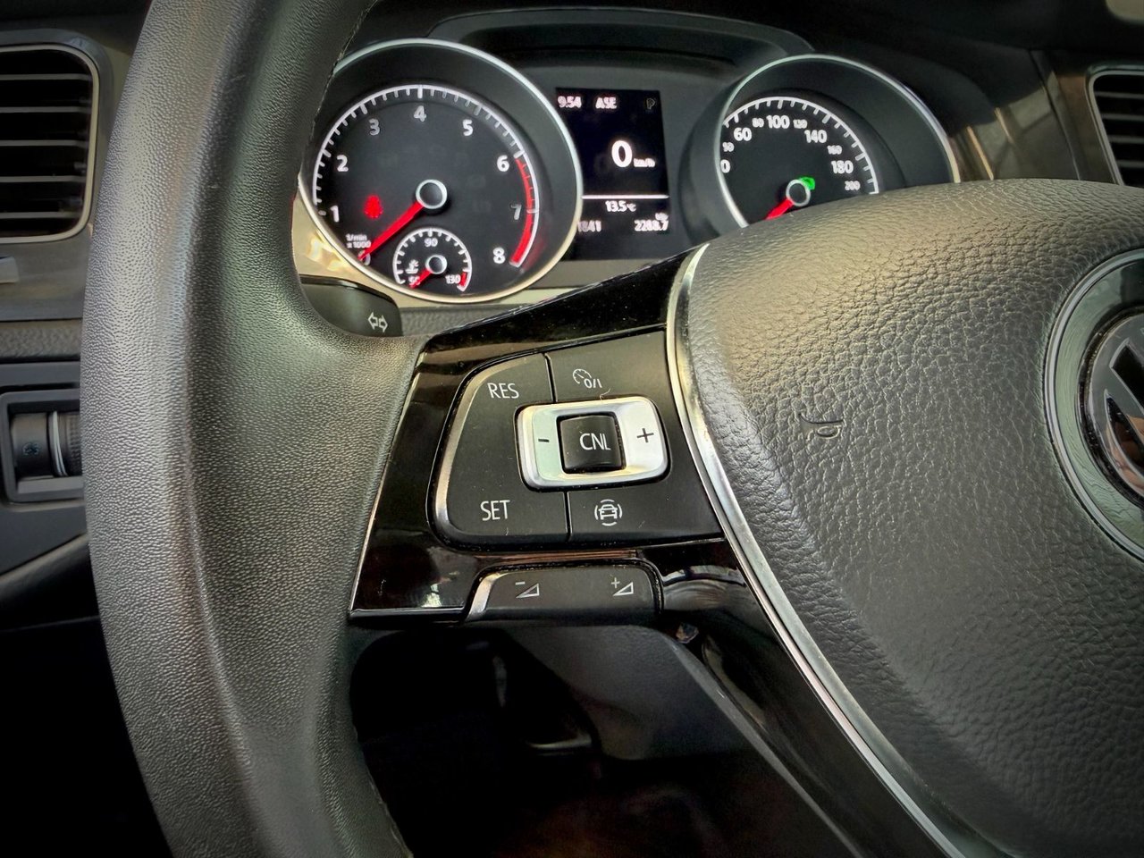 2021 Volkswagen Golf COMFORTLINE-21