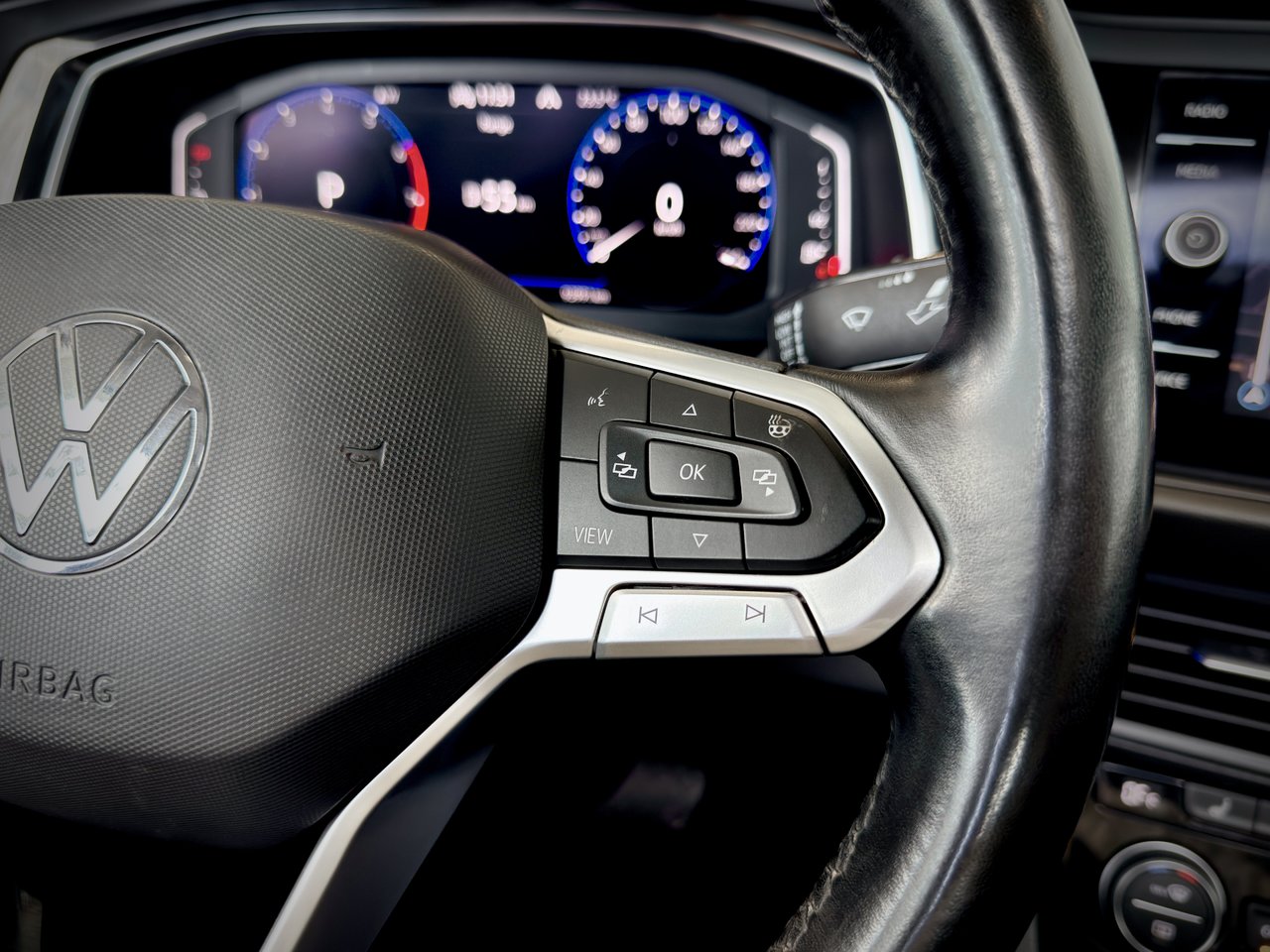 2022 Volkswagen Jetta Highline-25