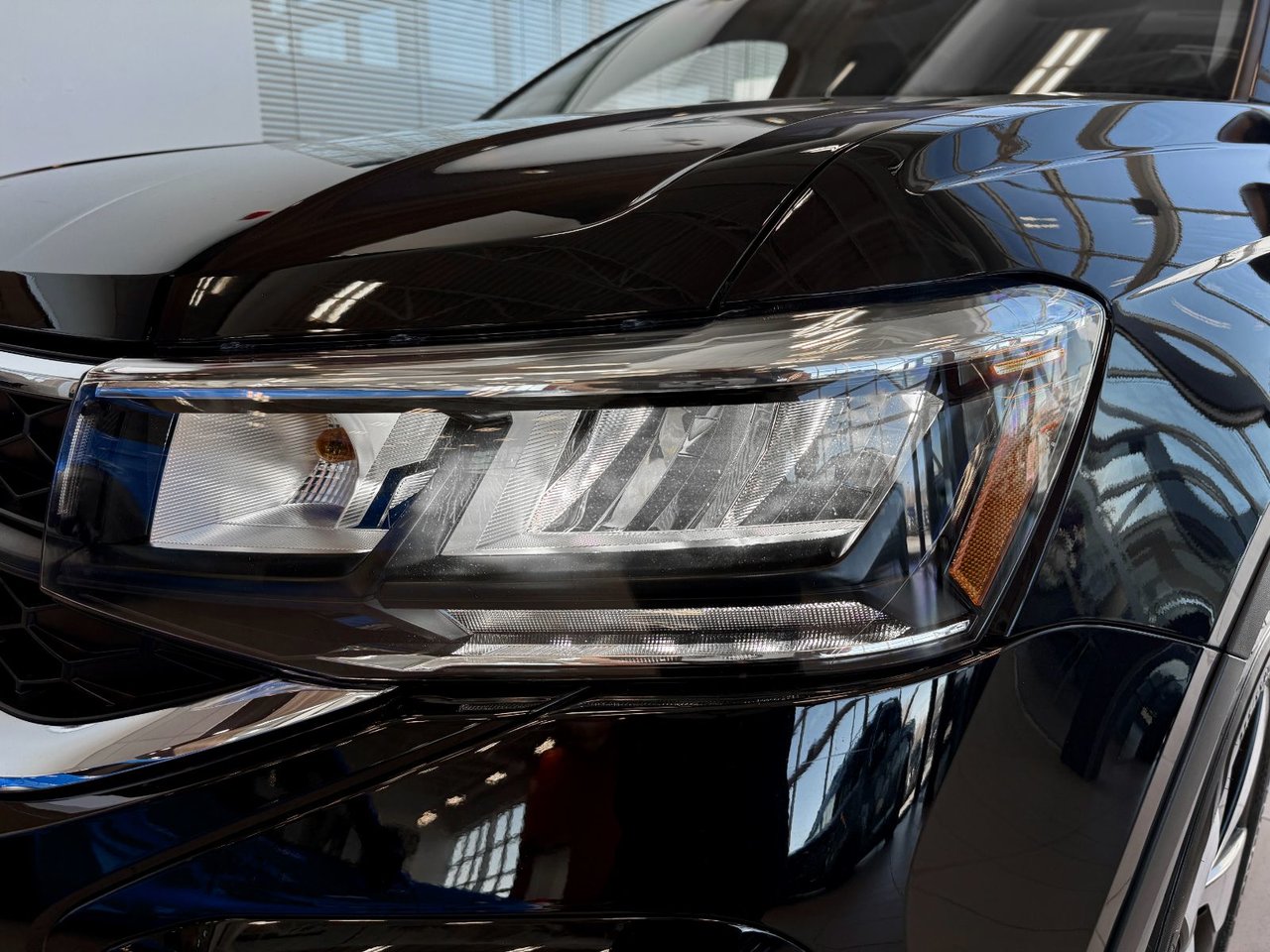 2024 Volkswagen Taos Trendline-4