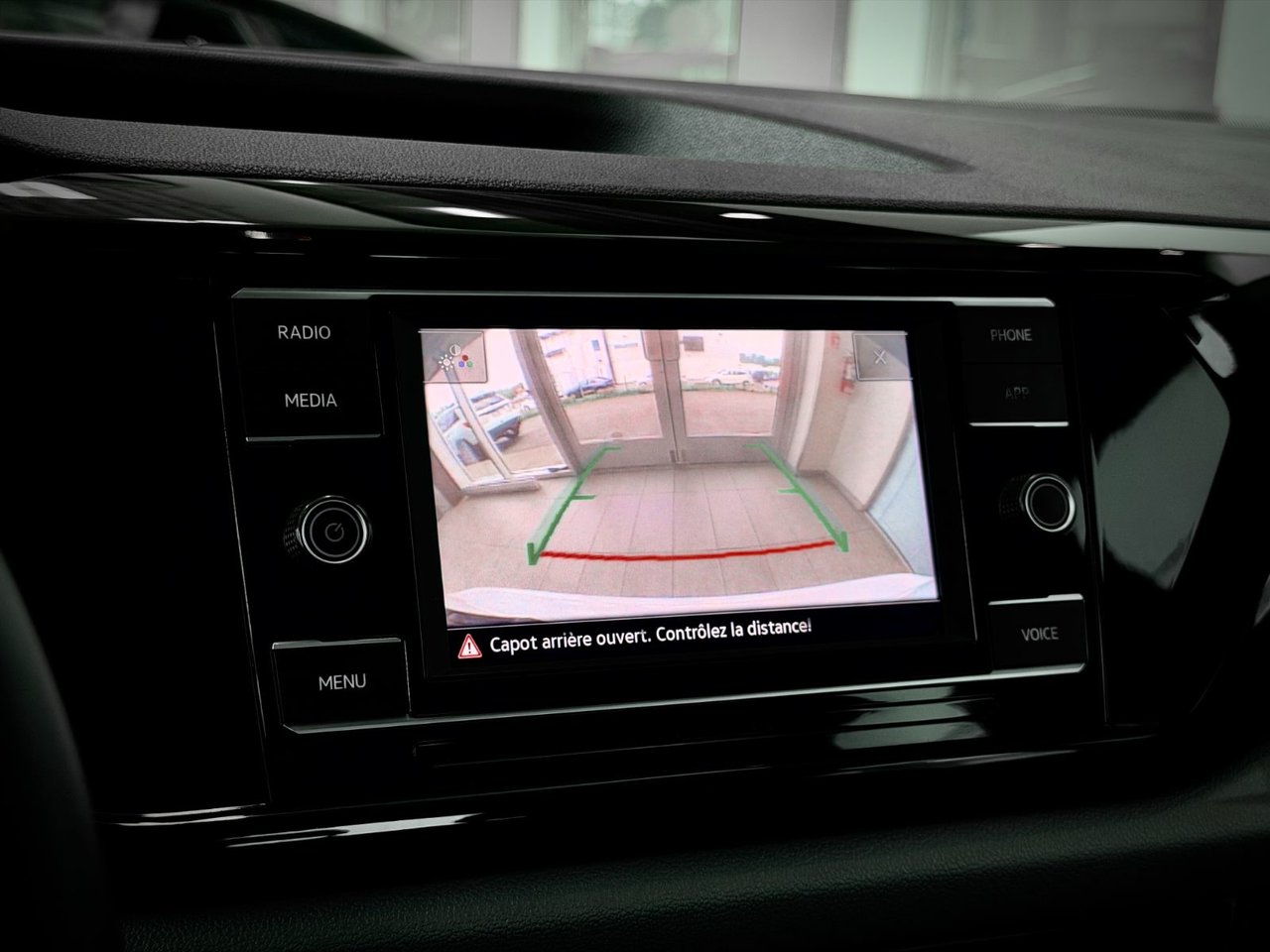 Volkswagen Taos Trendline 2024-27