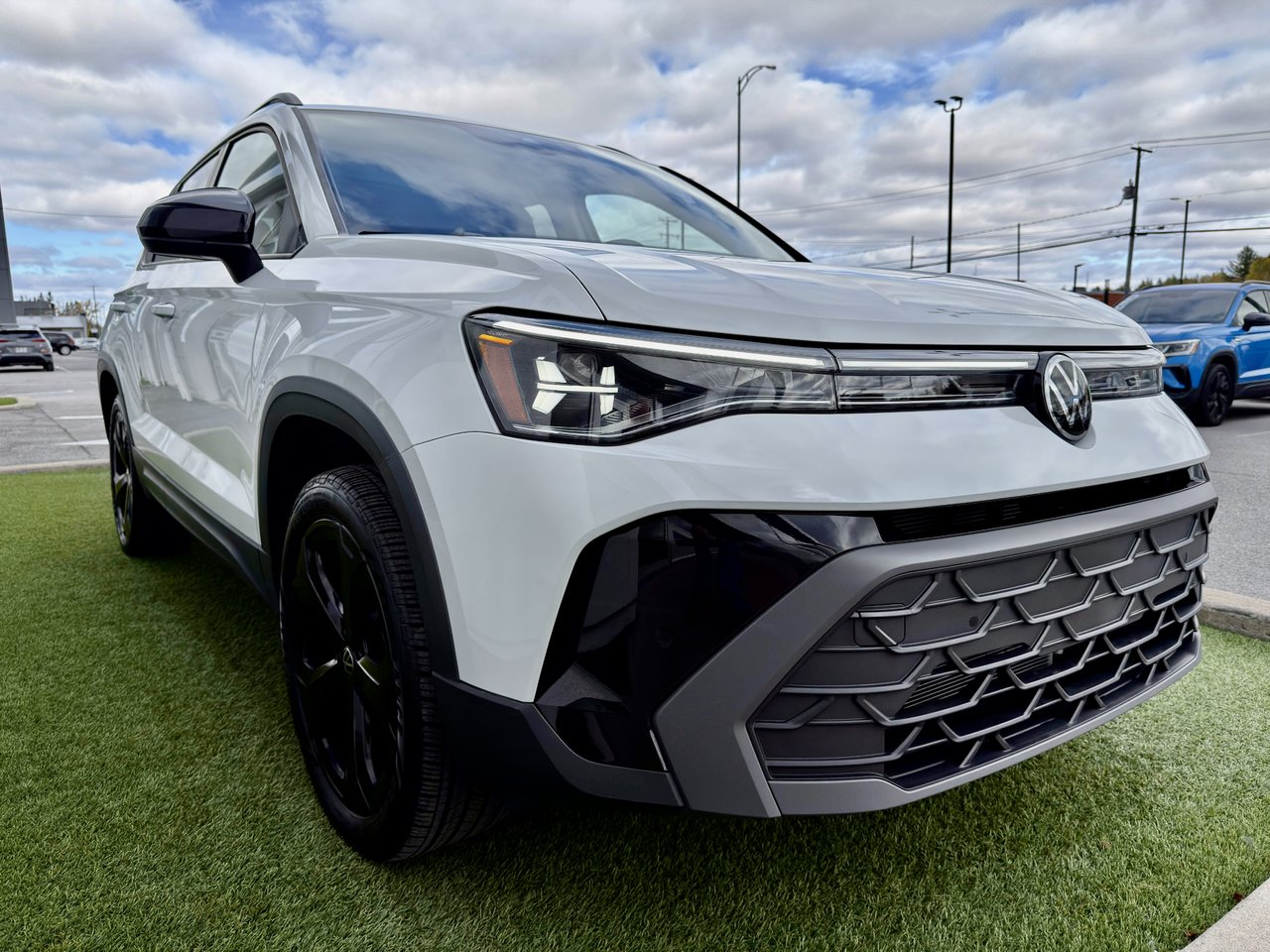 2025 Volkswagen Taos Comfortline Black Edition-5