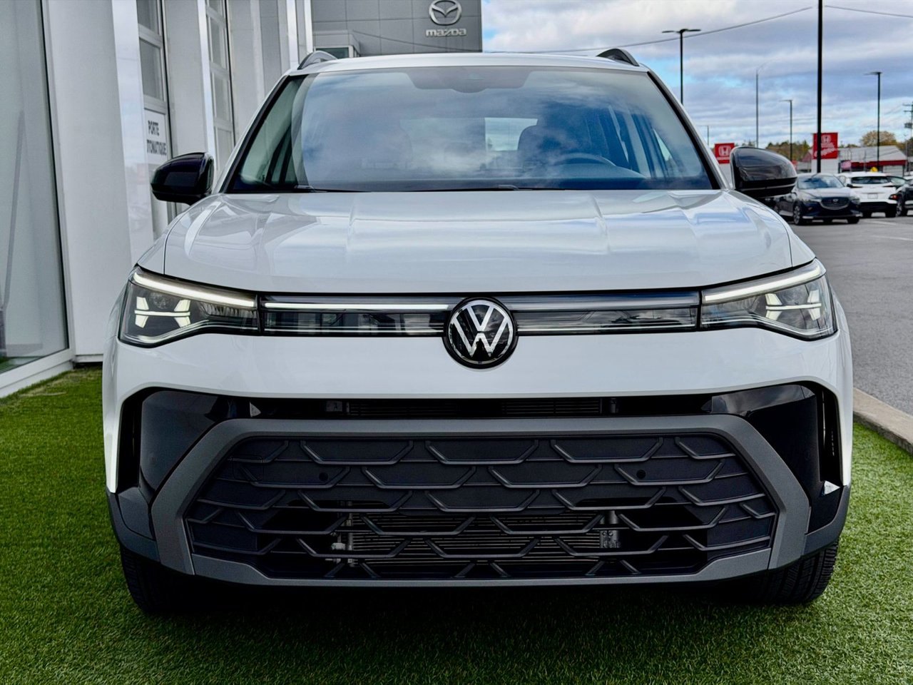 2025 Volkswagen Taos Comfortline Black Edition-3