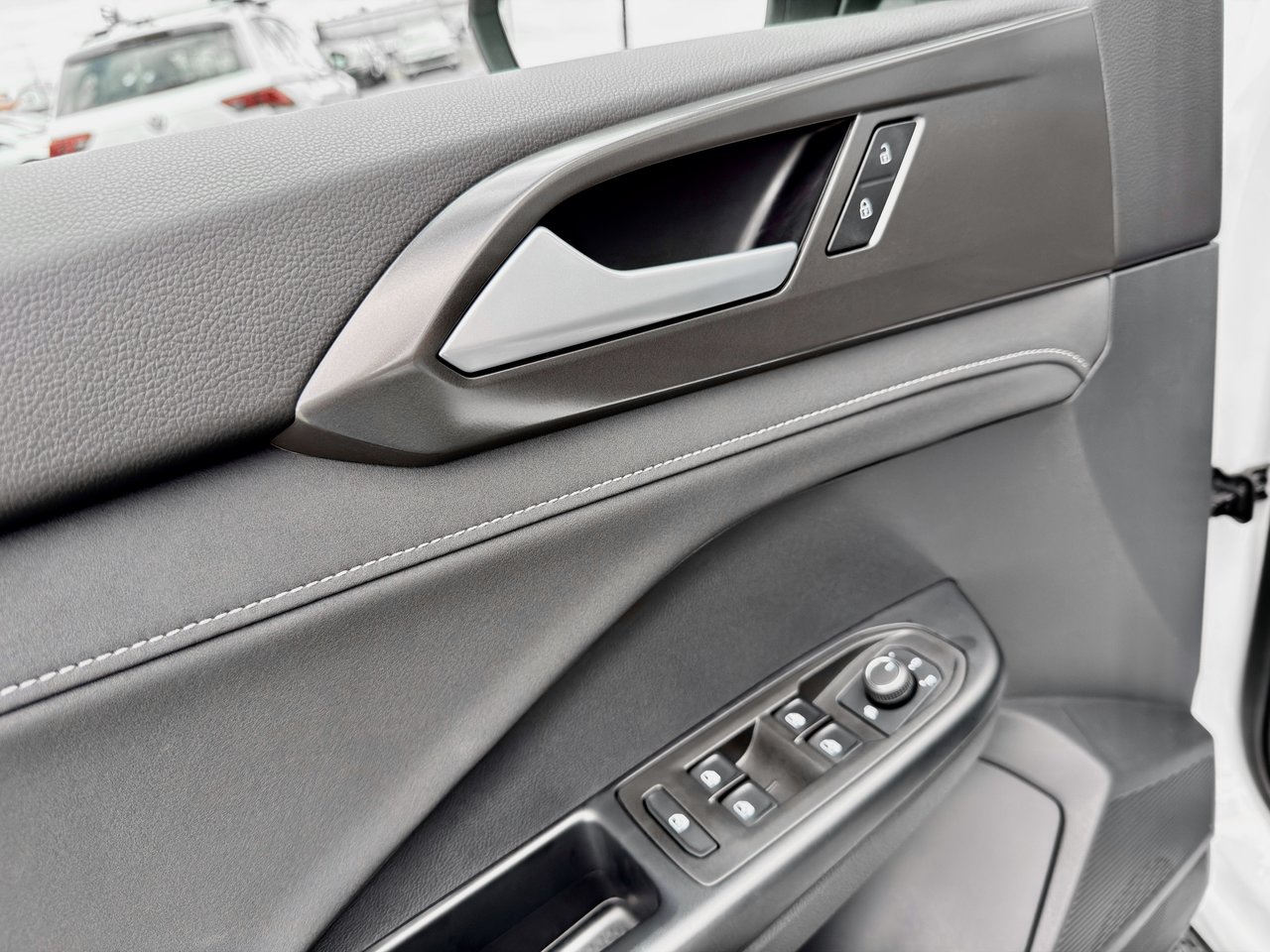 2025 Volkswagen Taos Comfortline Black Edition-30