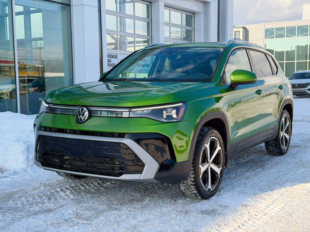 2025 Volkswagen Taos Highline-1