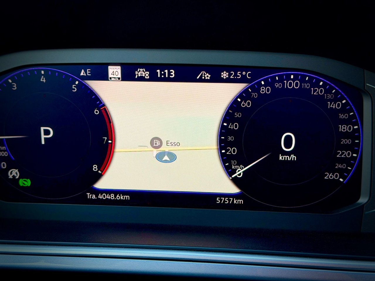 2025 Volkswagen Taos Highline-22