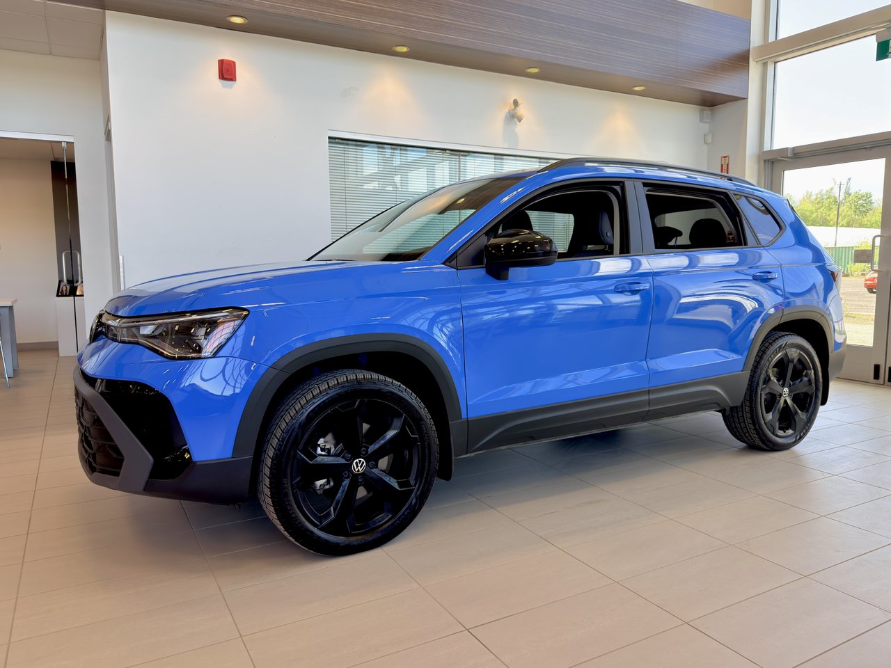 2026 Volkswagen Taos Comfortline Black Edition-2