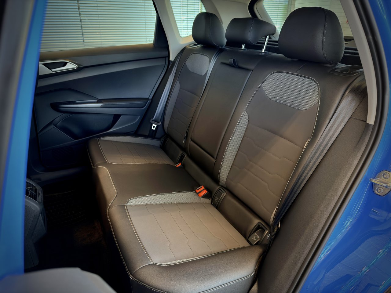 2026 Volkswagen Taos Comfortline Black Edition-22