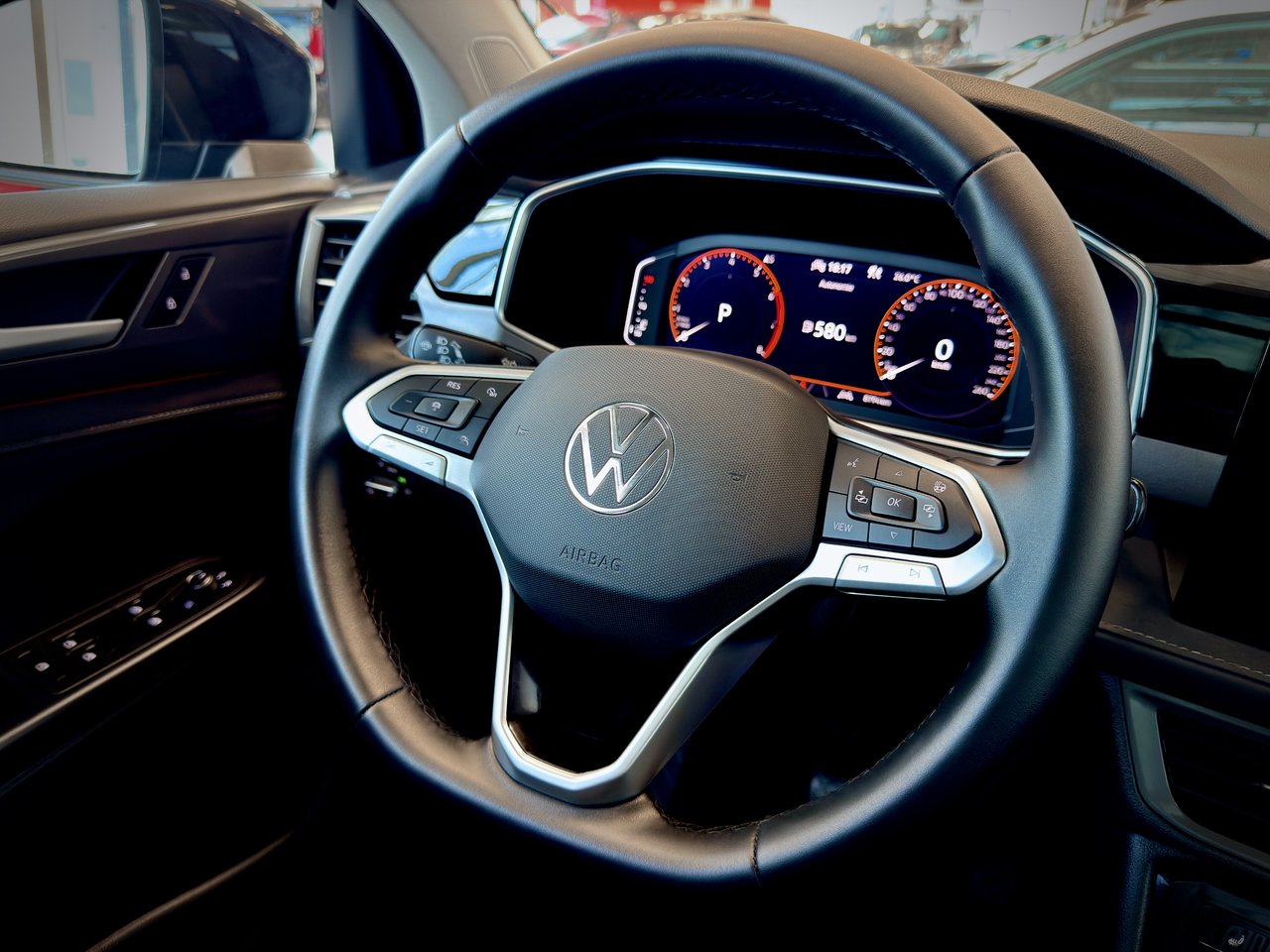 Volkswagen Taos Comfortline Black Edition 2026-19