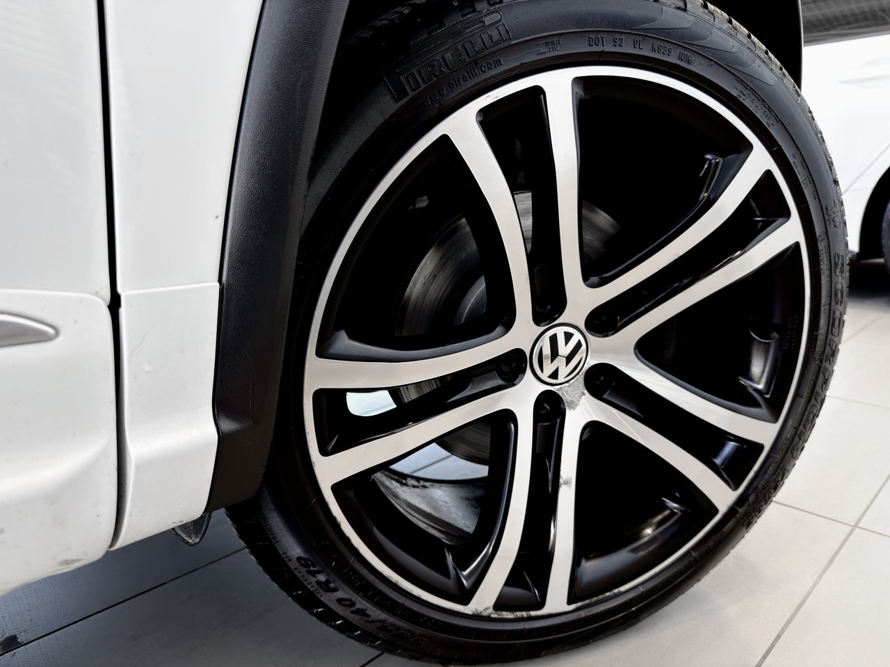 2017 Volkswagen Tiguan Highline-13