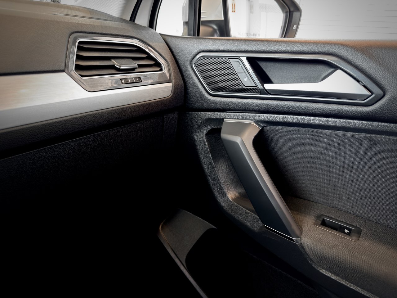 Volkswagen Tiguan Trendline 2018-32
