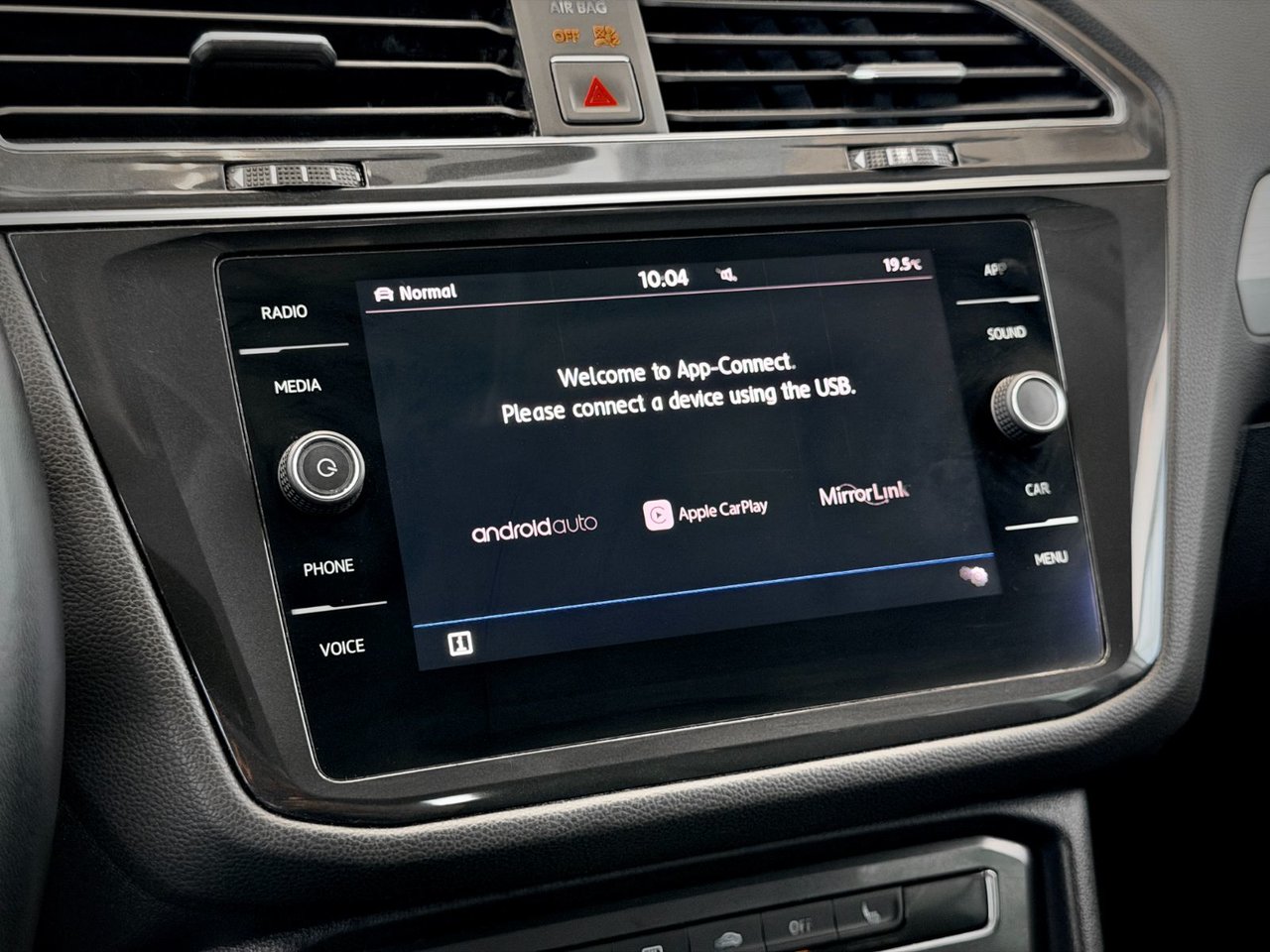 Volkswagen Tiguan Trendline 2018-27