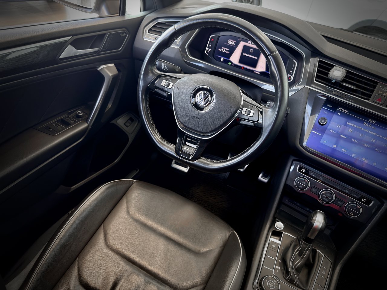 2021 Volkswagen Tiguan Highline-30
