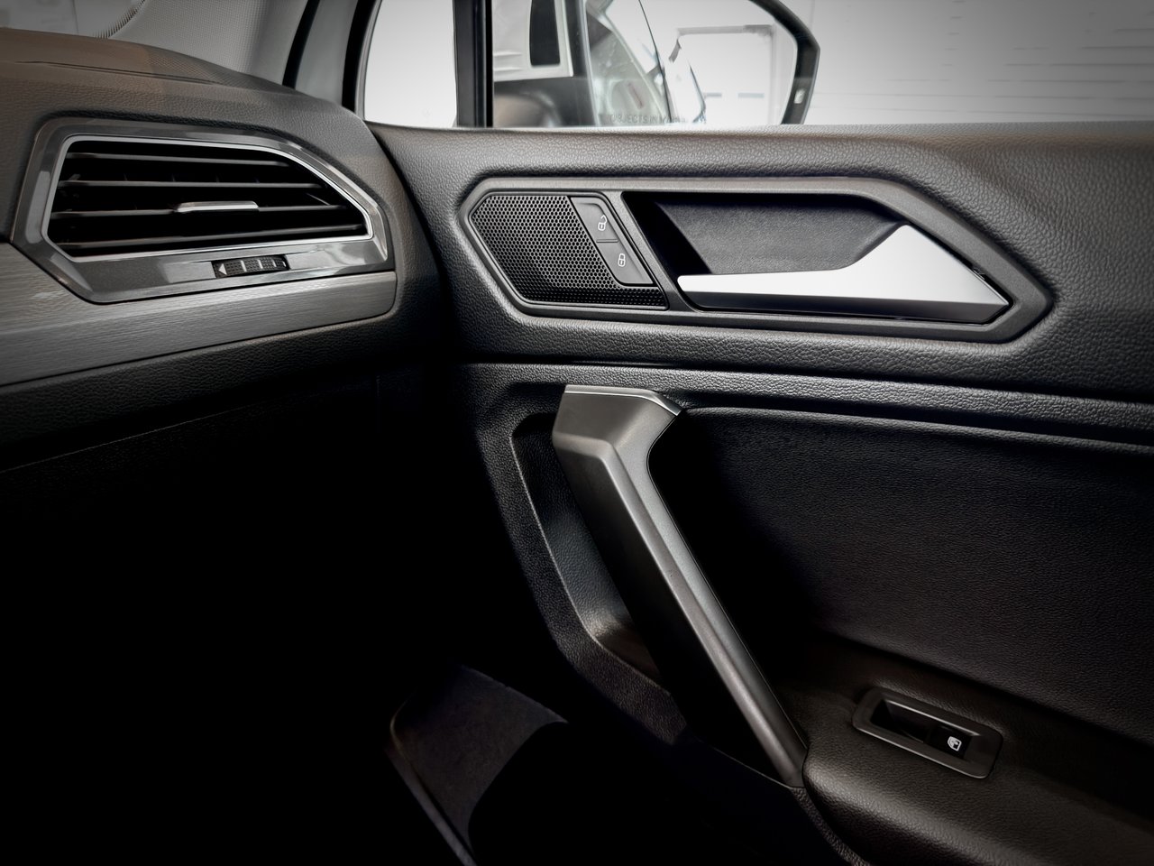 Volkswagen Tiguan Comfortline 2021-33