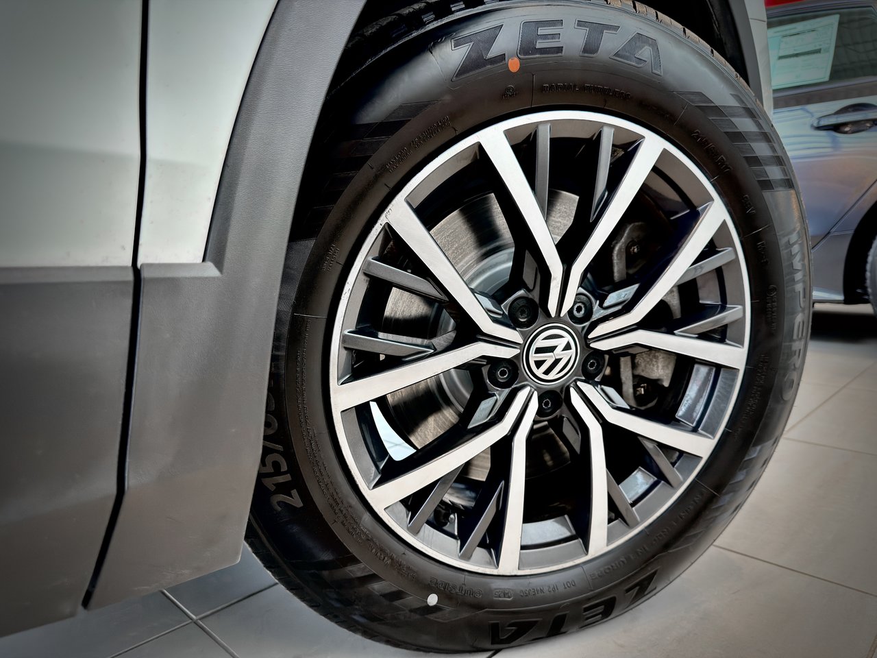 Volkswagen Tiguan Comfortline 2021-13